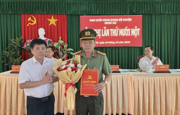 Mỹ Tú: Hội nghị Ban Chấp hành Đảng bộ huyện lần thứ 11, khóa XII